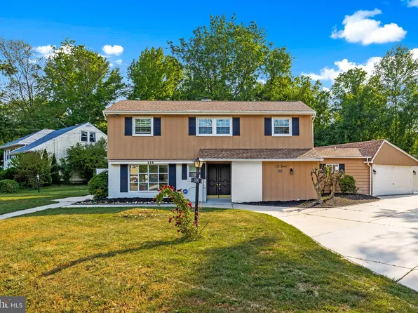 600 Douglas Dr, Cherry Hill, NJ 08034