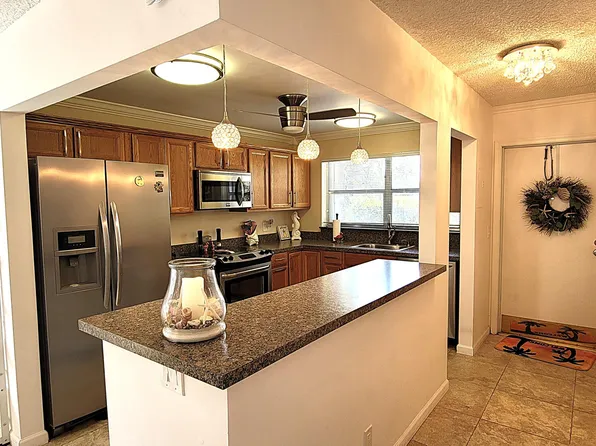 2000 S Federal Hwy #109, Boynton Beach, FL 33435
