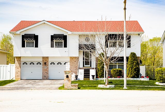 1st image of 22610 Plum Creek Dr
