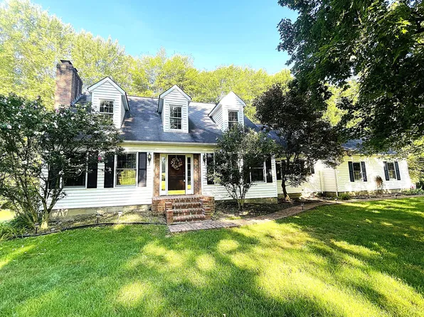 1235 Westwood Dr, Mount Vernon, OH 43050