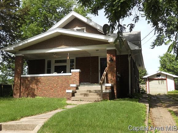 1st image of 120 Walnut Ave