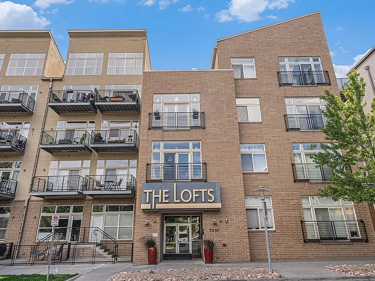 7240 W Custer Ave #208 — Photo 1