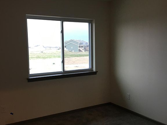 5th image of 1230 Ronald Way