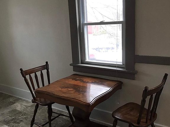 2nd image of 336 W 9th St APT 4