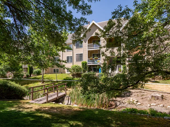 1221 E Waterside Cv APT 11, Cottonwood Heights, UT 84047