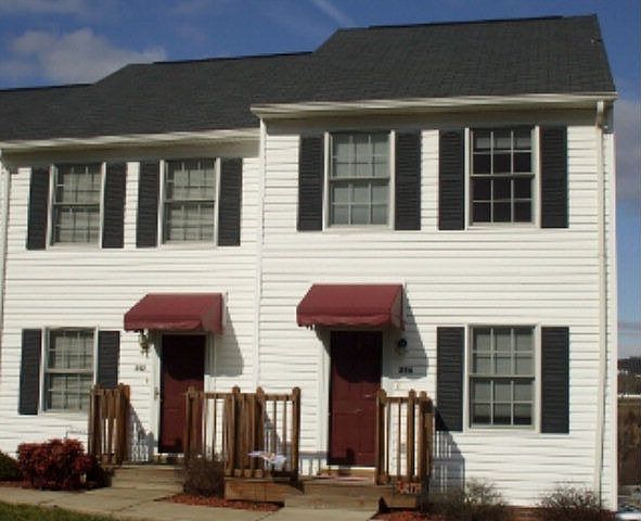 1st image of 673 Beaverview Dr