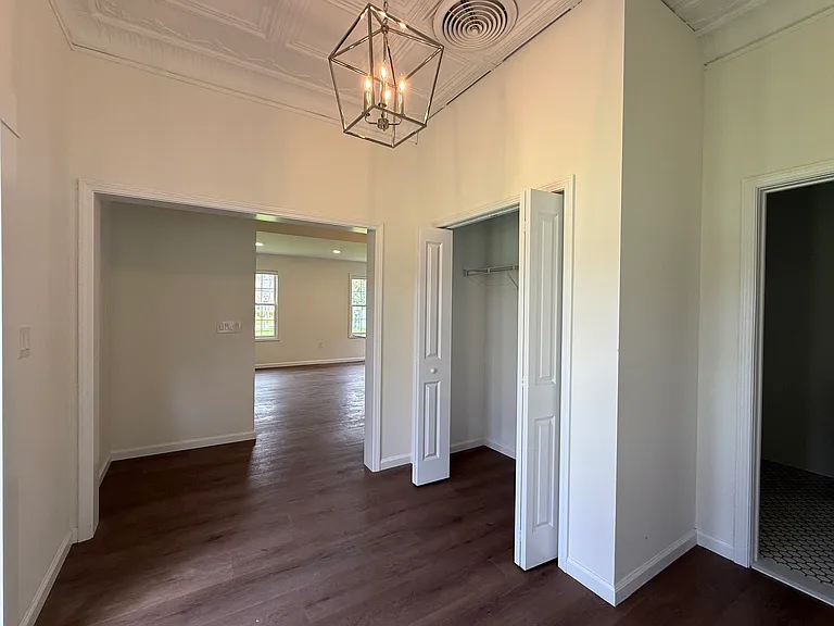 110 Main St #2 — Photo 6