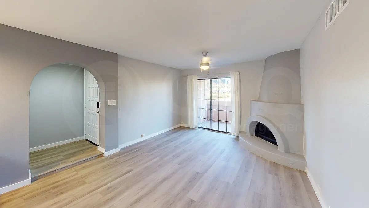10410 N Cave Creek Rd — Photo 4