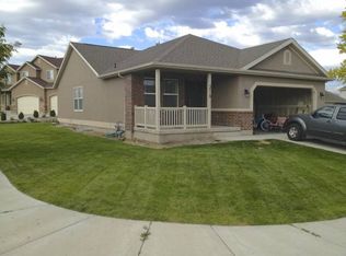 3719 E Royal Troon Dr, Eagle Mountain, UT 84005