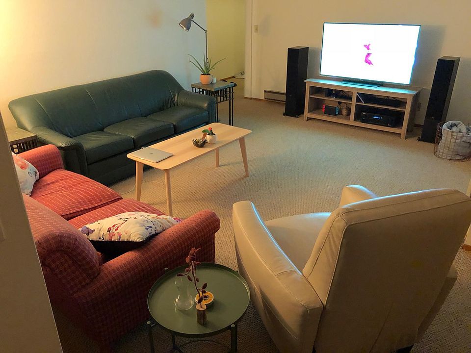 2nd image of 510 Oak Grove Ave APT B