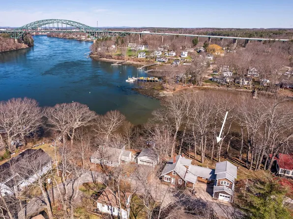 27 Oak Terrace, Kittery, ME 03904