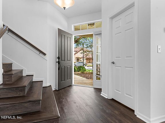 5th image of 6226 DEVONHURST Drive