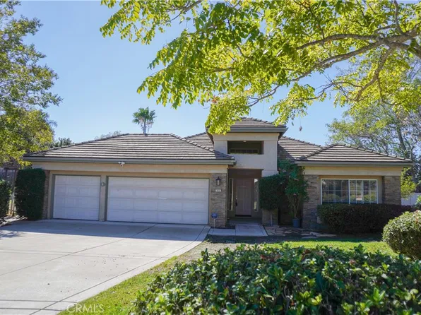 915 Cookie Ln, Fallbrook, CA 92028