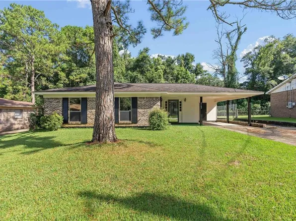 4162 Benson Dr, Mobile, AL 36618
