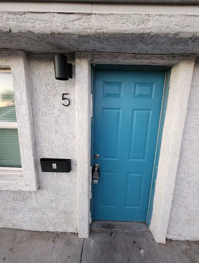 2 bed, 720 sqft, $1,050 — Photo 2