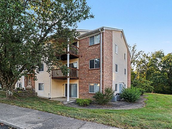 4th image of 27 Rio Grande Cir APT 7
