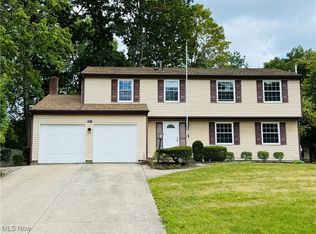 5601 Sunset Dr, Hudson, OH 44236