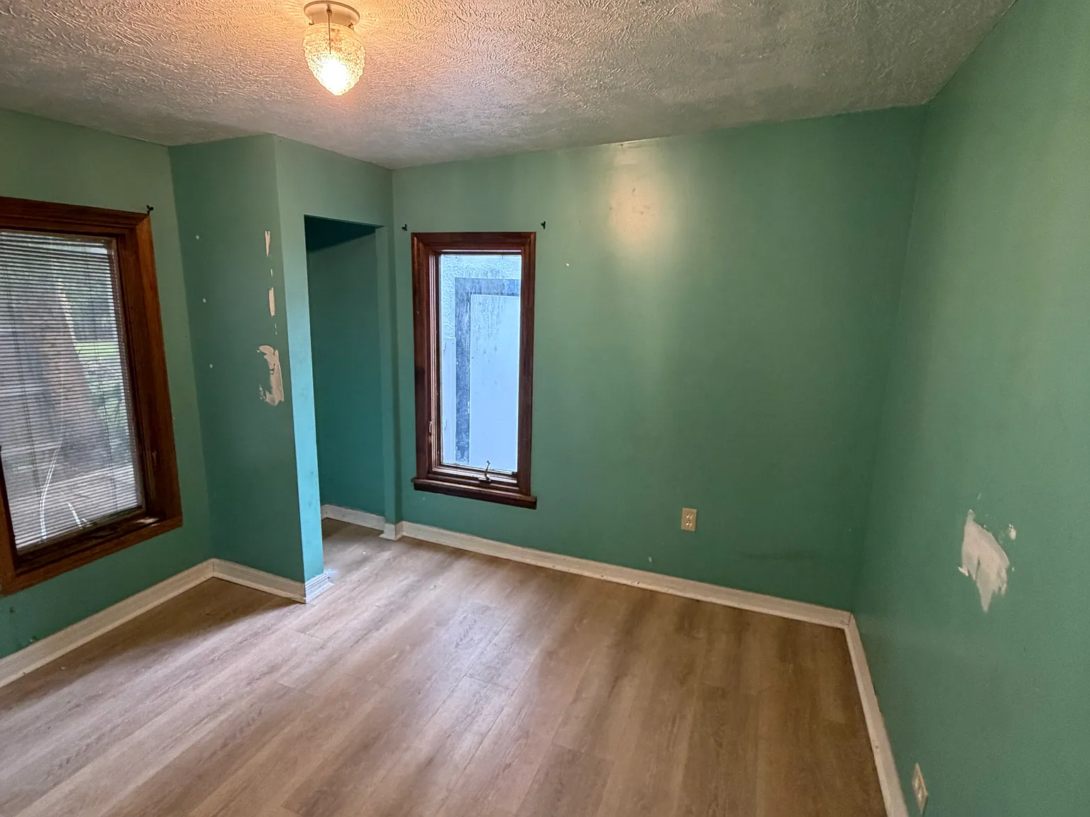 3 bed, 974 sqft, $1,500 — Photo 3