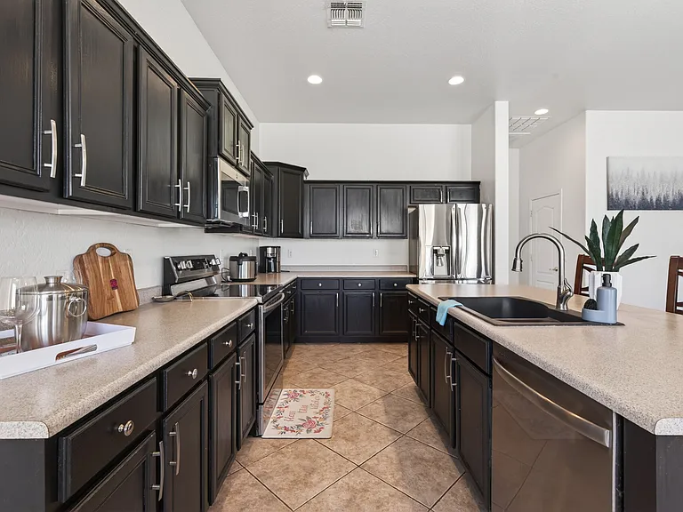 17846 W Buckhorn Dr — Photo 51