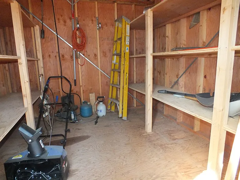 5680 Azalea Cir — Photo 13