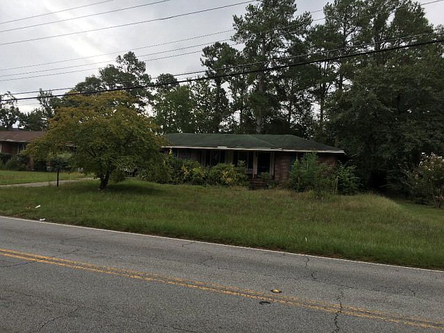 2nd image of 2582 Richmond Hill Rd