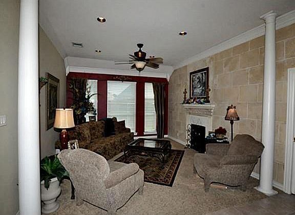 3rd image of 9204 Winslow Ct
