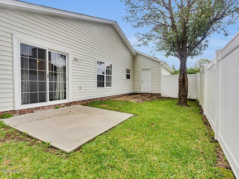 123 Luke Ct — Photo 23