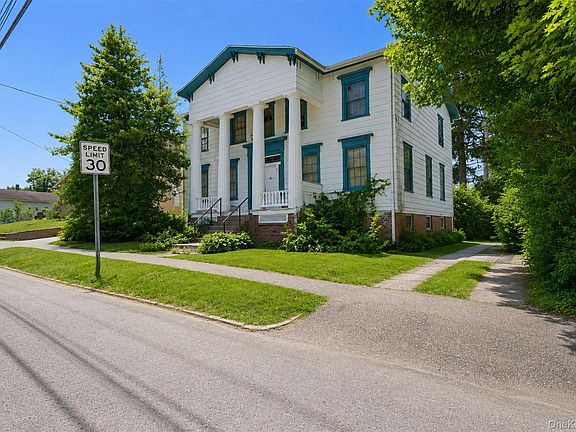2nd image of 2 Highland Avenue