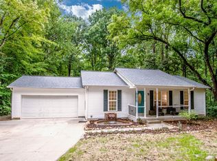 153 Cliffview Ln, Mooresville, NC 28117