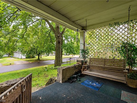 3rd image of 1336 Sparhawk Ave