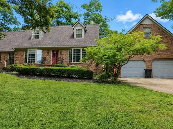 2307 Hamlin Dr, Paris, TN 38242