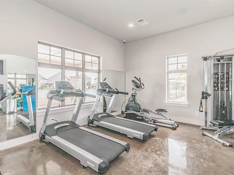 8211 Agarito Way — Photo 32