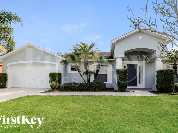 557 Reddicks Cir, Winter Haven, FL 33884
