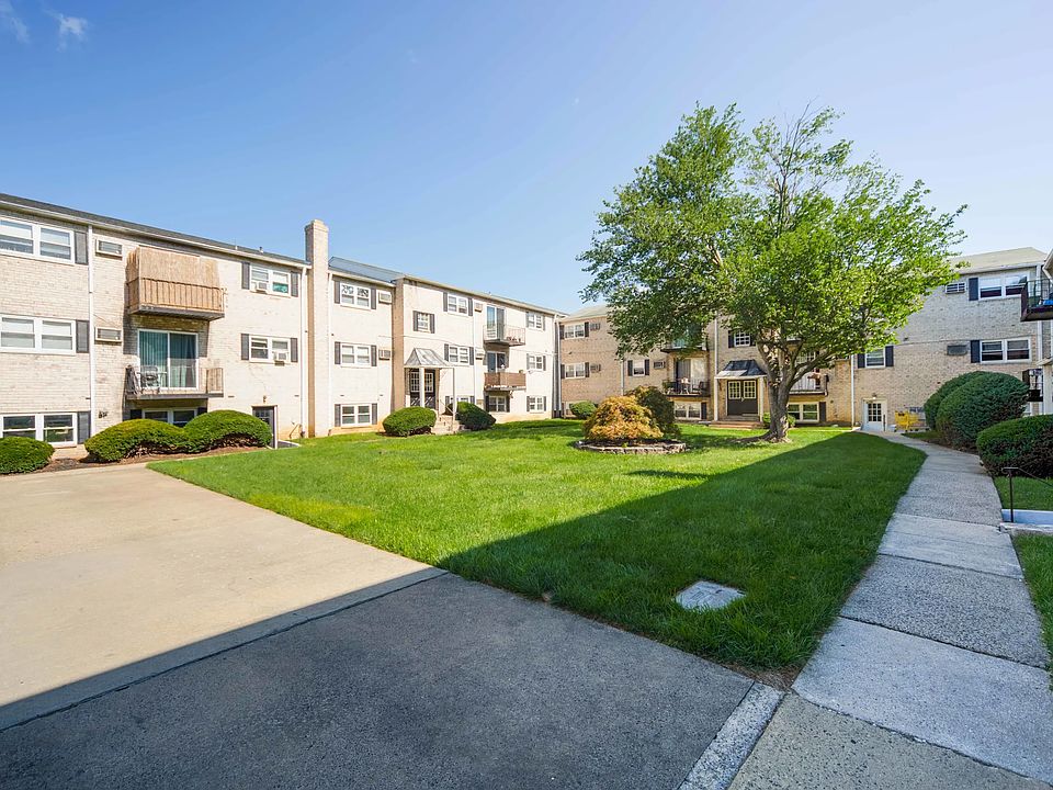 1st image of 8875 Krewstown Rd #62431