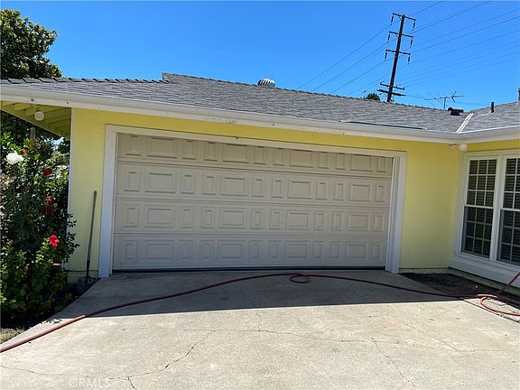 5th image of 1079 S Clifpark Cir
