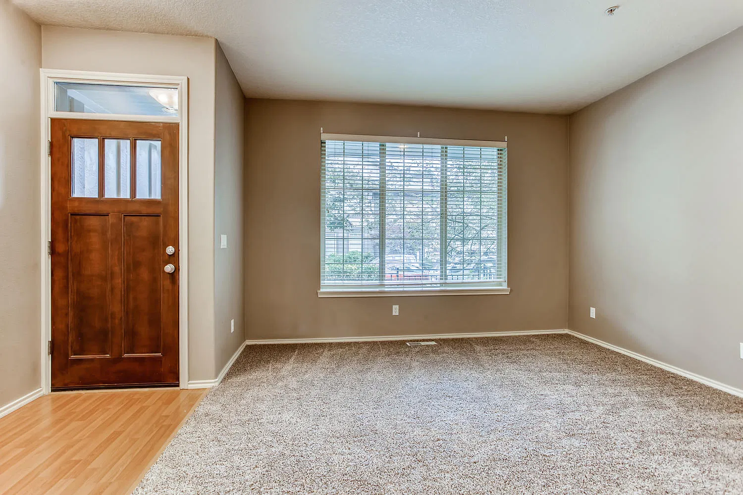 3 bed, 2.5 bath, 1485 sqft, $2,500 — Photo 3