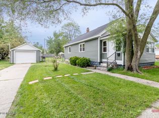 958 E Dale Ave, Muskegon, MI 49442