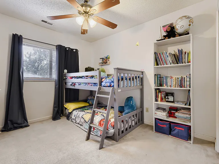 245 Lanfare Pl — Photo 4