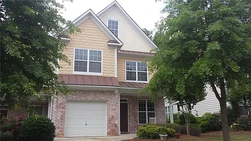 388 Saint Claire Dr Photo 1