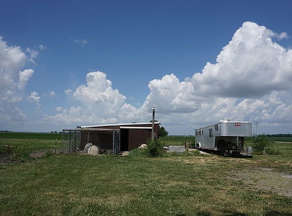 4th image of 2101 E County Road 1550 N