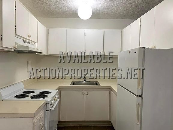5th image of 203-1220 Edgeworth Ave #203