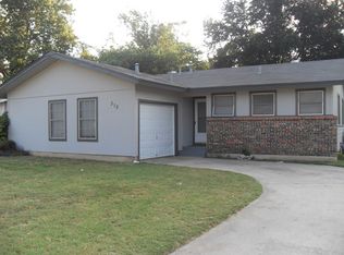 312 Anderson Dr, Hurst, TX 76053