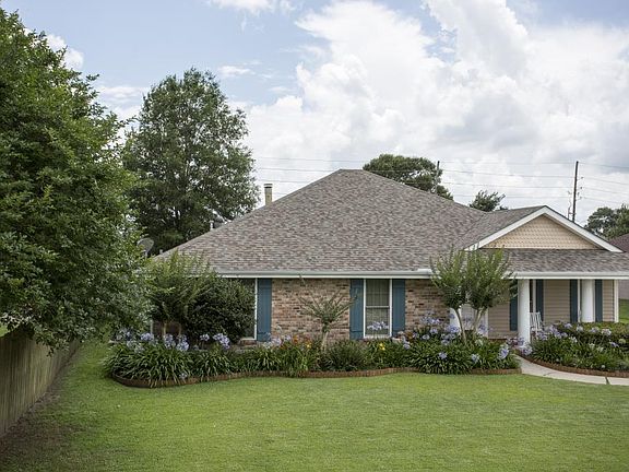 3rd image of 4016 Lake Arrowhead Dr