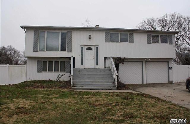 1st image of 76 Arpage Dr E