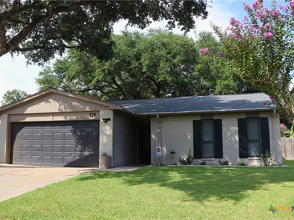 110 Fernwood Cir, Victoria, TX 77901