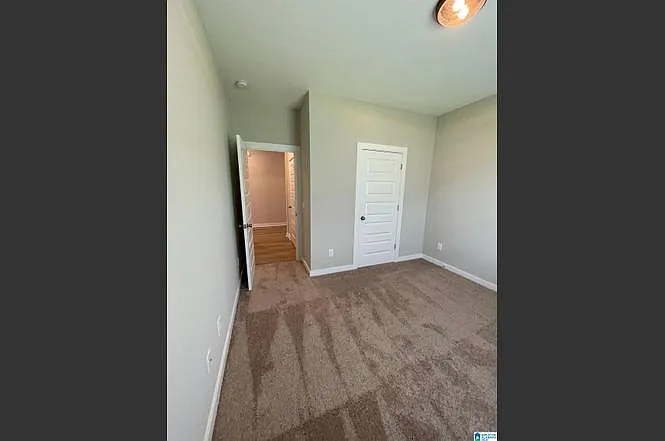 9047 Ivanhoe Dr — Photo 16