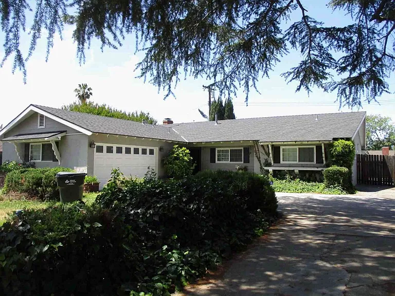 S Lone Hill Ave — Photo 1