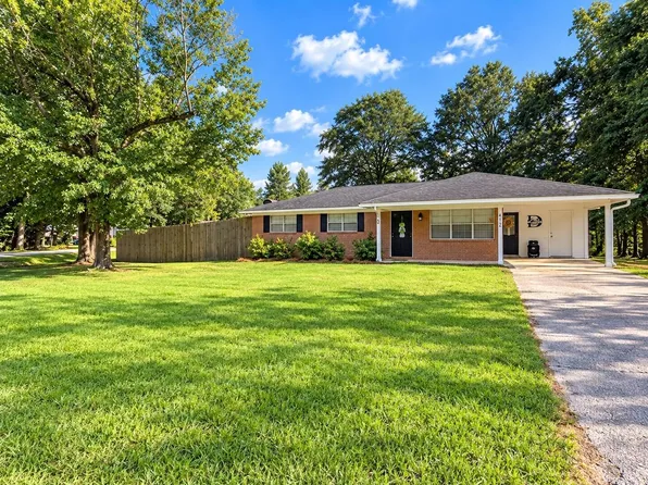 412 Macmillian Dr, Thomasville, AL 36784