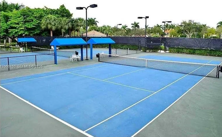 891 Captiva Dr — Photo 40