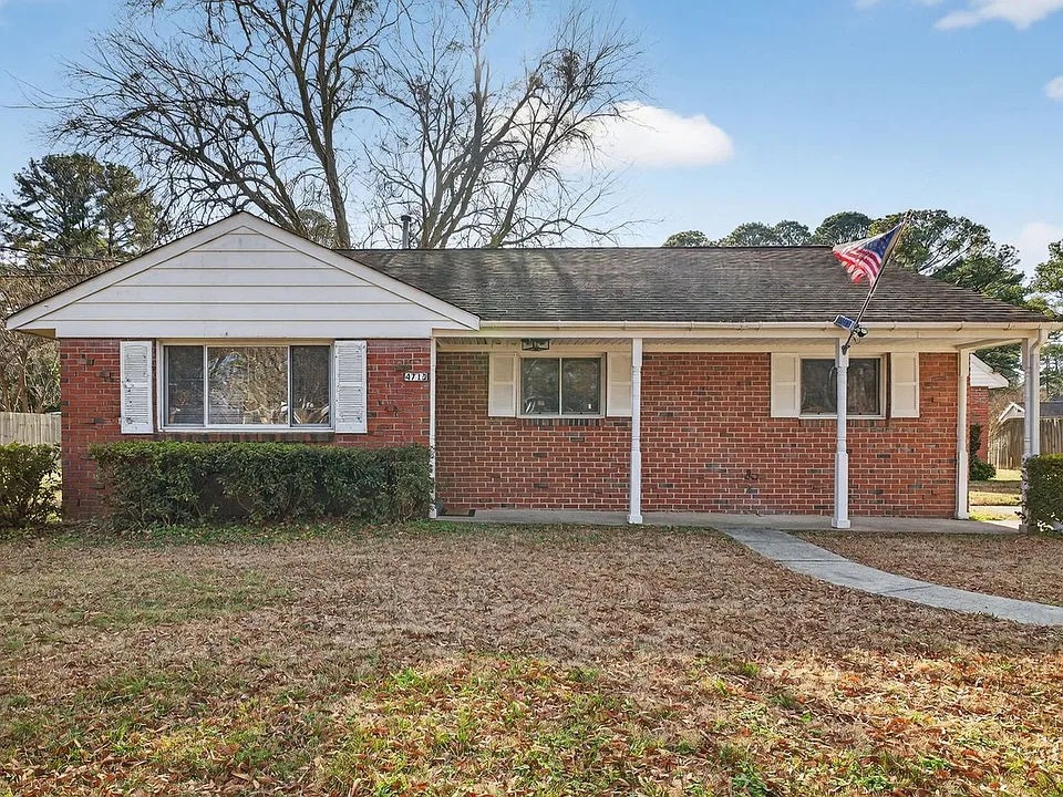 4713 Clintwood Dr